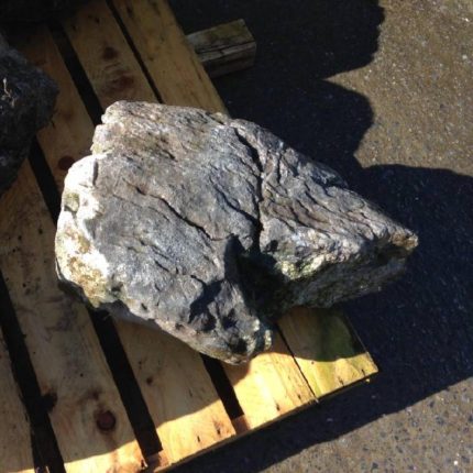 300mm to 340mm weathered limestone stones for bags and pallets